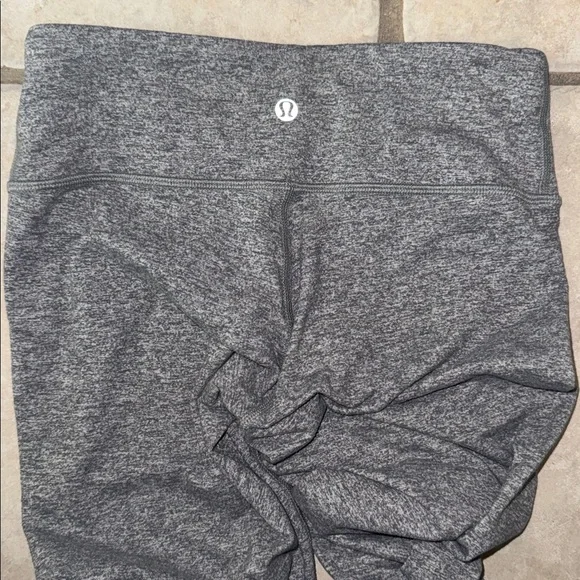 Lululemon - Picture 2 of 3
